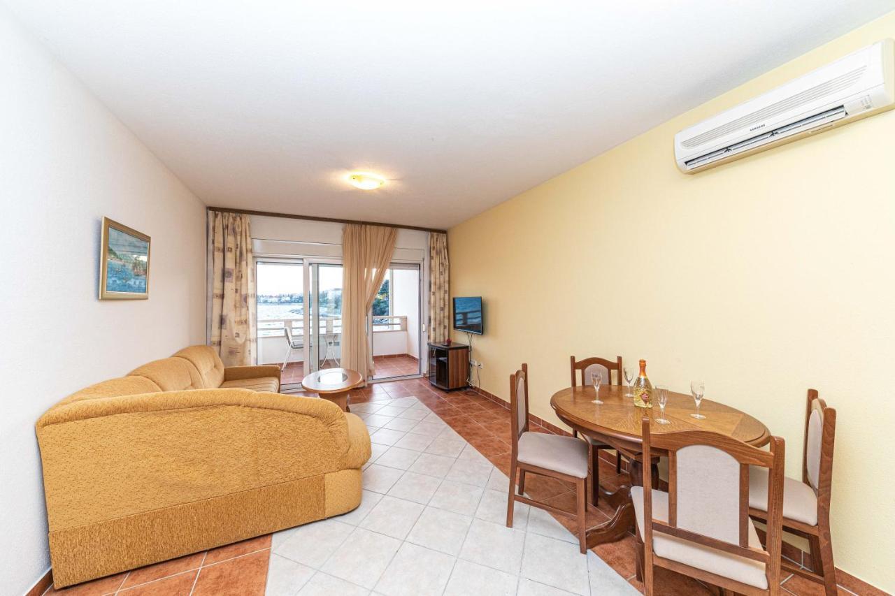 Sea View Apartments Sirena Okrug Gornji Exterior photo